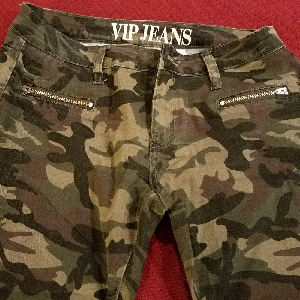 Jeans - Picture 3 of 4